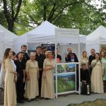 14-stand-togz-a-posjetili-clanovi-prvog-pjevackog-drustva-izvornik-i-sef-kabineta-gradonacelnika-dragana-milosevic